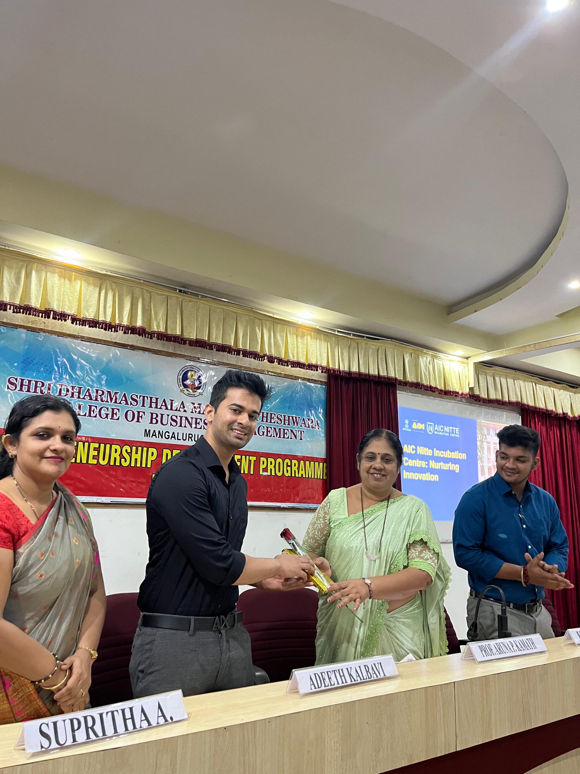 “Eminent Entrepreneurs Inspire SDM College Students with Startup Strategies at Karavali Program Seminar”.