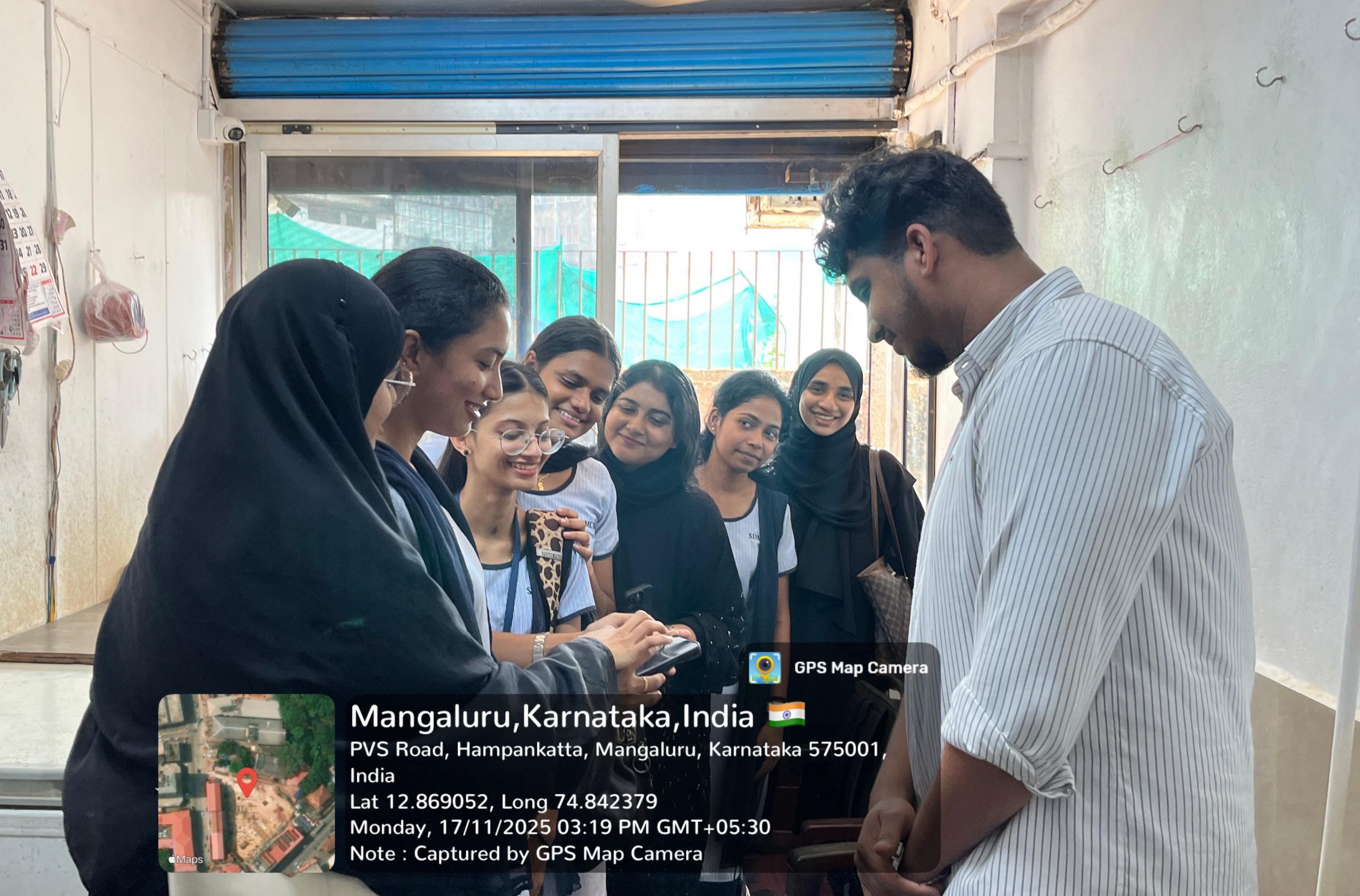 Visit to H N Flowers, Hampankatta